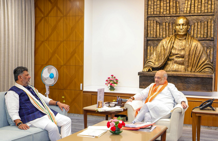 Shivakumar meets HM Amit Shah, seeks Centre’s support for K’taka Shivakumar meets HM Amit Shah, seeks Centre’s support for K’taka