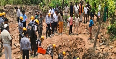 Four die after inhaling toxic gas in abandoned coal mine in Jharkhand’s Ramgarh Four die after inhaling toxic gas in abandoned coal mine in Jharkhand’s Ramgarh