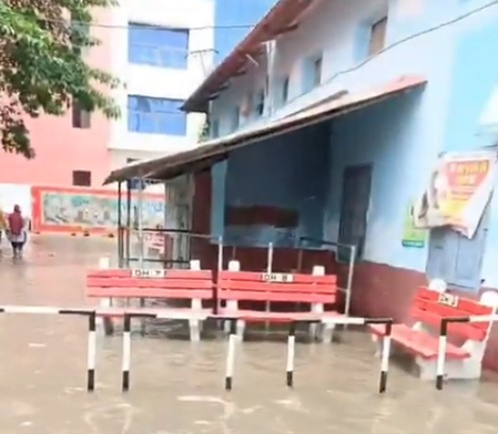 Bihar: Sasaram Sadar Hospital floods after one hour of rain, triggers criticism Bihar: Sasaram Sadar Hospital floods after one hour of rain, triggers criticism