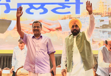 Kejriwal ‘assures’ traders, Punjab govt will resolve concerns through dialogue Kejriwal ‘assures’ traders, Punjab govt will resolve concerns through dialogue