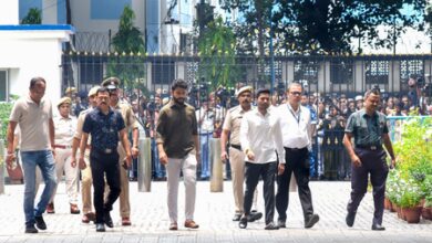 Abhishek Banerjee, Kunal Ghosh questioned together by CID in signature mismatch case (Ld) Abhishek Banerjee, Kunal Ghosh questioned together by CID in signature mismatch case (Ld)