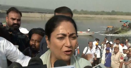 Delhi CM Rekha Gupta leads Yamuna bank cleanliness drive; BJP leaders join