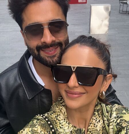 Rakul Preet Singh, Jackky Bhagnani take their first drive in an AI driven car: We were scared