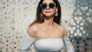 Urmila Matondkar captures ‘caught in between moments’ in new glam-to-chaos post Urmila Matondkar captures ‘caught in between moments’ in new glam-to-chaos post