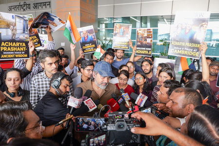 Acharya Prashant returns home after addressing UK Parliament, Oxford and Cambridge; accorded grand welcome in Delhi Acharya Prashant returns home after addressing UK Parliament, Oxford and Cambridge; accorded grand welcome in Delhi