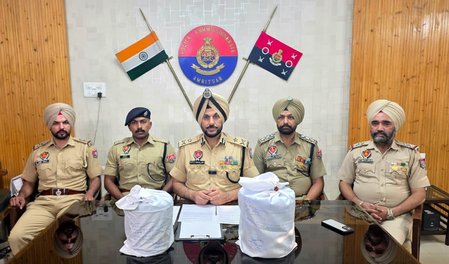 Juvenile among two held in 30 kg heroin seizure case in Punjab Juvenile among two held in 30 kg heroin seizure case in Punjab