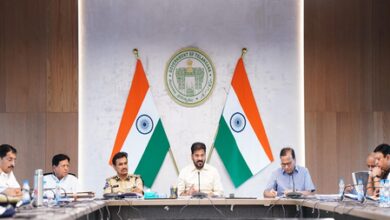 T’gana CM warns officials of action over traffic chaos during rains in Hyderabad T’gana CM warns officials of action over traffic chaos during rains in Hyderabad