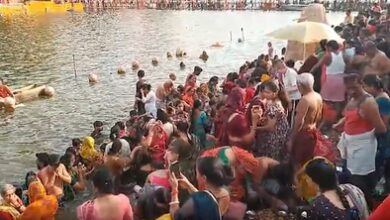 Devotees throng holy rivers nationwide on auspicious occasion of Somvati Amavasya Devotees throng holy rivers nationwide on auspicious occasion of Somvati Amavasya