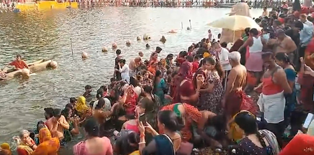 Devotees throng holy rivers nationwide on auspicious occasion of Somvati Amavasya Devotees throng holy rivers nationwide on auspicious occasion of Somvati Amavasya
