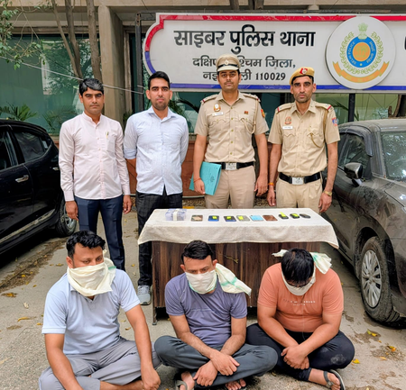 Fake insurance fraud syndicate busted in Delhi, four arrested, Rs 2 lakh recovered Fake insurance fraud syndicate busted in Delhi, four arrested, Rs 2 lakh recovered