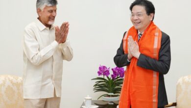 Chandrababu Naidu meets Singapore PM, discusses partnership opportunities Chandrababu Naidu meets Singapore PM, discusses partnership opportunities