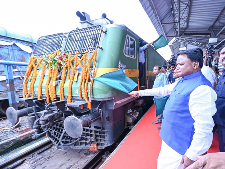 Odisha CM flags off Somnath Swabhiman Yatra-2026 with 1,100 devotees for Gujarat Odisha CM flags off Somnath Swabhiman Yatra-2026 with 1,100 devotees for Gujarat