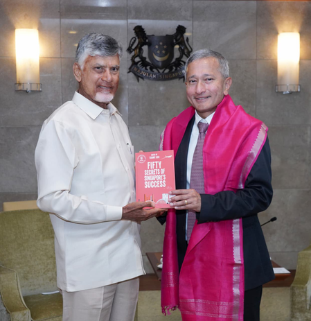 Andhra CM Chandrababu Naidu calls on Singapore PM, discusses new opportunities for partnership (Ld) Andhra CM Chandrababu Naidu calls on Singapore PM, discusses new opportunities for partnership (Ld)