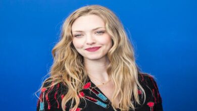 Amanda Seyfried learnt to play entire ‘Blue’ album on piano, guitar during Covid-19 pandemic Amanda Seyfried learnt to play entire ‘Blue’ album on piano, guitar during Covid-19 pandemic