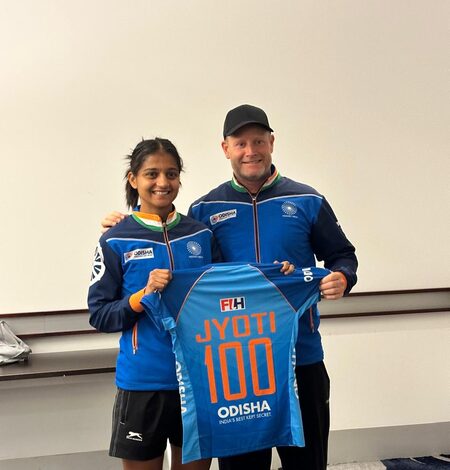 Hockey India congratulates midfielder Jyoti on completing 100 international caps