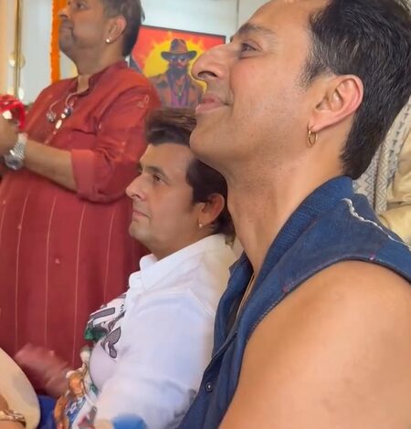 Shabana Azmi describes musical evening with Sonu Nigam, Shankar Mahadevan and Salim Merchant as a ‘joyous family wedding’ Shabana Azmi describes musical evening with Sonu Nigam, Shankar Mahadevan and Salim Merchant as a ‘joyous family wedding’
