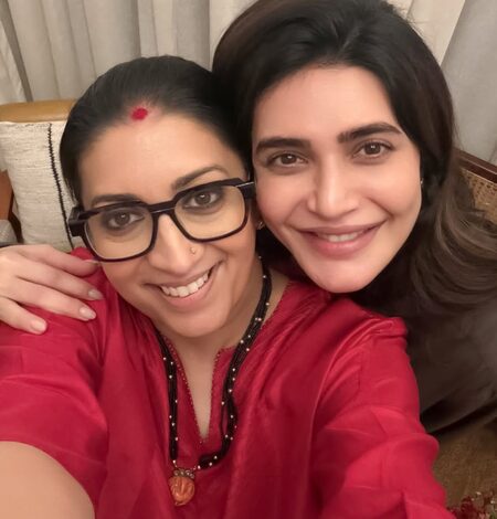 Smriti Irani meets Kyunki Saas Bhi Kabhi Bahu Thi co-star Karishma Tanna: The baby is having a baby Smriti Irani meets Kyunki Saas Bhi Kabhi Bahu Thi co-star Karishma Tanna: The baby is having a baby