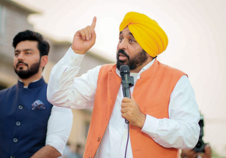 Bhagwant Mann video row: Gurugram Police arrest two for forcing ‘tailored’ forensic report; BJP says state-sponsored cover-up Bhagwant Mann video row: Gurugram Police arrest two for forcing ‘tailored’ forensic report; BJP says state-sponsored cover-up