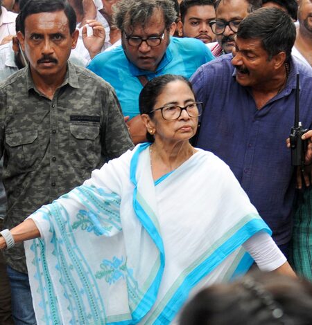 Mamata Banerjee-led Trinamool faction files 4 police complaints against rebel faction