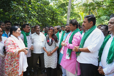 K’taka BJP leaders visit Bidadi villages, back farmers opposing township project K’taka BJP leaders visit Bidadi villages, back farmers opposing township project