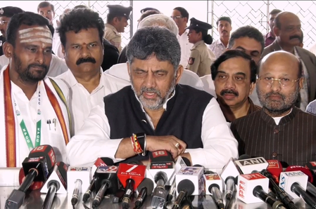 Ready to hold talks with TN CM Vijay on Mekedatu project, says K’taka CM Shivakumar Ready to hold talks with TN CM Vijay on Mekedatu project, says K’taka CM Shivakumar