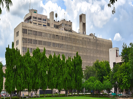 IIT Delhi climbs to 118th in QS World University Rankings 2027 IIT Delhi climbs to 118th in QS World University Rankings 2027
