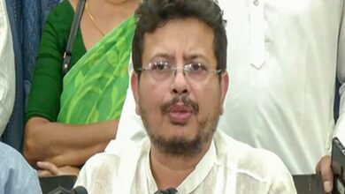 LoP Ritabrata Banerjee backs ex-Trinamool Treasurer’s demand to freeze party bank accounts