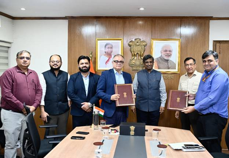 Tata Motors too joins Govt scheme to replace old trucks, buses in Delhi-NCR Tata Motors too joins Govt scheme to replace old trucks, buses in Delhi-NCR