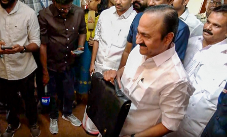 CM Satheesan’s ‘New Age Kerala’ Budget, investment push amid financial storm (Ld)