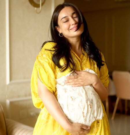 Surbhi Jyoti drops the first adorable glimpse of her baby girl: This & nothing else
