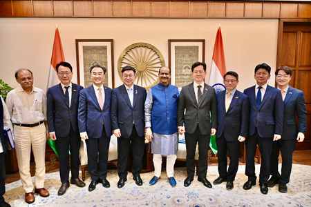 South Korea’s delegation calls on Lok Sabha Speaker Birla, explores avenues for enhanced cooperation South Korea’s delegation calls on Lok Sabha Speaker Birla, explores avenues for enhanced cooperation