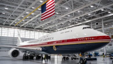 Trump unveils new Air Force One bridge aircraft Trump unveils new Air Force One bridge aircraft