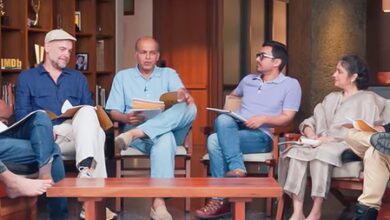 Aamir Khan, Gracy Singh, Paul Blackthorne relive ‘Lagaan’ days with dialogue rehearsals after 25 years Aamir Khan, Gracy Singh, Paul Blackthorne relive ‘Lagaan’ days with dialogue rehearsals after 25 years