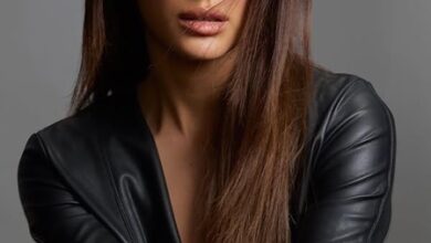 Elnaaz Norouzi credits Yoga & Music as her greatest source of peace amidst hectic travel & life Elnaaz Norouzi credits Yoga & Music as her greatest source of peace amidst hectic travel & life