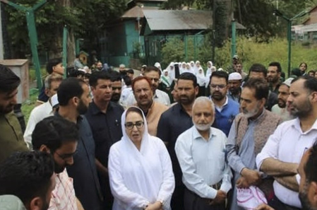 J&K Waqf Board to take up reconstruction of Sufi saint’s shrine in Baramulla J&K Waqf Board to take up reconstruction of Sufi saint’s shrine in Baramulla