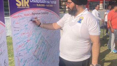 Voter awareness on SIR in Chandigarh for yoga enthusiasts