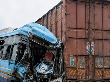 Four killed, 10 critical as bus crashes into stationary trailer in Bengal Four killed, 10 critical as bus crashes into stationary trailer in Bengal