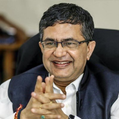 Yoga promotes mental peace and better decisions: NSE CEO Yoga promotes mental peace and better decisions: NSE CEO
