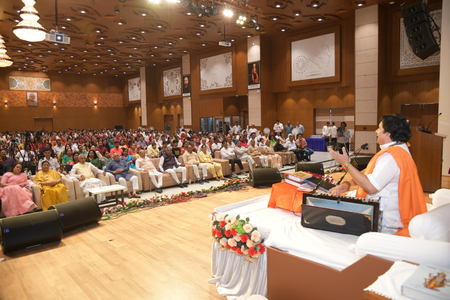 Gujarat Lok Bhavan hosts first-ever ‘Shri Ram Katha’, Guv Devvrat highlights lessons from Ramayana Gujarat Lok Bhavan hosts first-ever ‘Shri Ram Katha’, Guv Devvrat highlights lessons from Ramayana