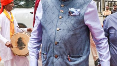 End citizenship confusion, amend law, says Shashi Tharoor amid MEA passport statement row