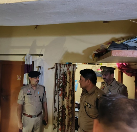 Teen kills his elder brother, sister-in-law, nephew with sharp-edged weapon in UP’s Gorakhpur Teen kills his elder brother, sister-in-law, nephew with sharp-edged weapon in UP’s Gorakhpur
