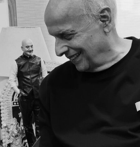 Anupam Kher pays emotional tribute to Mahesh Bhatt, calls him his ‘destiny shaper’ Anupam Kher pays emotional tribute to Mahesh Bhatt, calls him his ‘destiny shaper’
