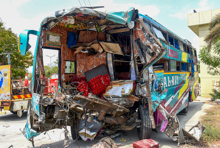 MP: Horrific head-on collision on Chhindwara-Betul highway claims 5 lives, 18 injured