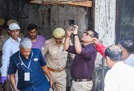Lucknow fire tragedy: SIT team begins probe, visits spot where deadly blaze killed 18 Lucknow fire tragedy: SIT team begins probe, visits spot where deadly blaze killed 18
