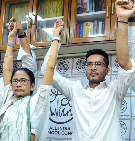 Trinamool faction loyal to Mamata writes to ECI, claims ‘original’ working committee