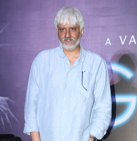 Vikram Bhatt lauds Anurag Kashyap’s ‘Black Friday’ but says, it was important to hold its release at the time Vikram Bhatt lauds Anurag Kashyap’s ‘Black Friday’ but says, it was important to hold its release at the time