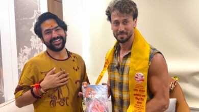 Tiger Shroff praises Bageshwar Sarkar’s social initiatives during a special meet Tiger Shroff praises Bageshwar Sarkar’s social initiatives during a special meet