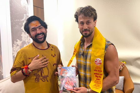 Tiger Shroff praises Bageshwar Sarkar’s social initiatives during a special meet Tiger Shroff praises Bageshwar Sarkar’s social initiatives during a special meet
