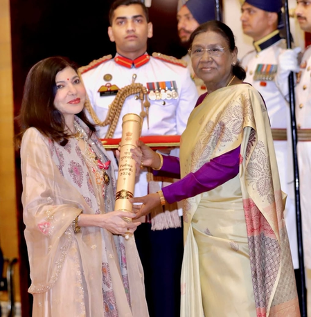 Alka Yagnik says she’s ‘slowly finding way back’ after health battle, expresses gratitude for Padma Bhushan