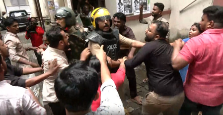 CPI(M) youth-student wings return to Kerala streets, taking on Congress-led govt CPI(M) youth-student wings return to Kerala streets, taking on Congress-led govt